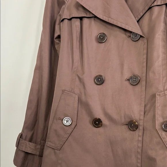 *SOLD* Brown Double-Breasted Trench Coat - Picture 5 of 10